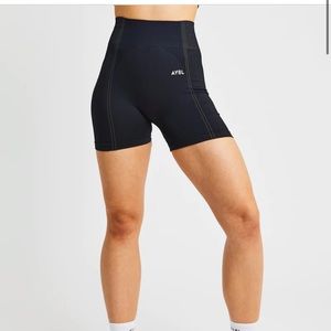 Aybl reflex seamless shorts black size M - like new worn once